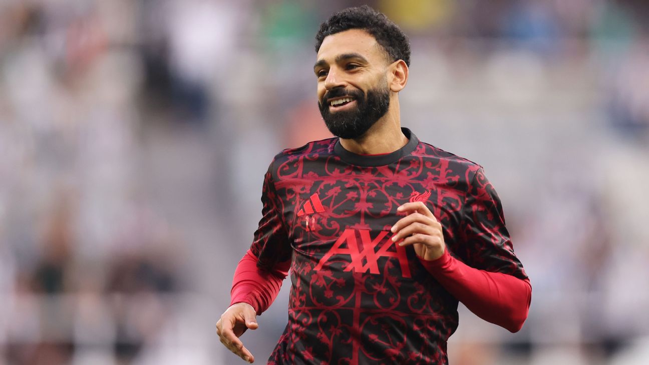 Salah hits out at Liverpool fan page over Díaz, Núñez
