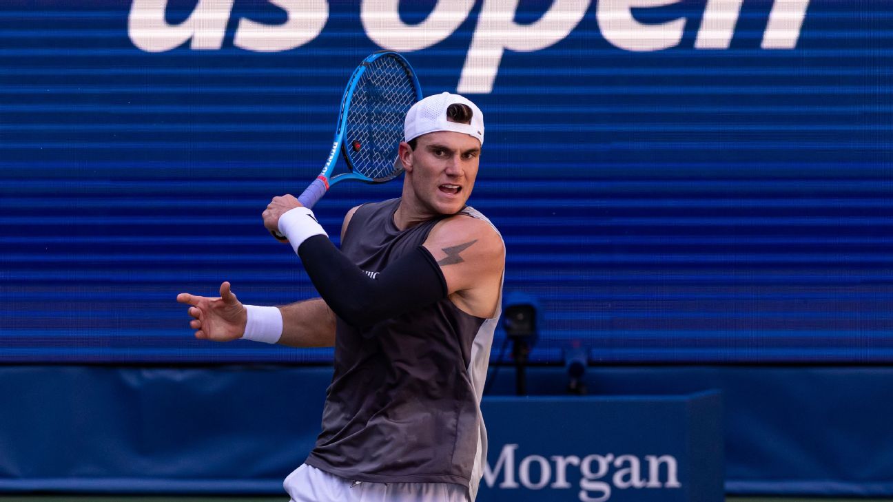 The Strategic Advantage of Hand Dominance in Tennis: Why Players Switch Sides