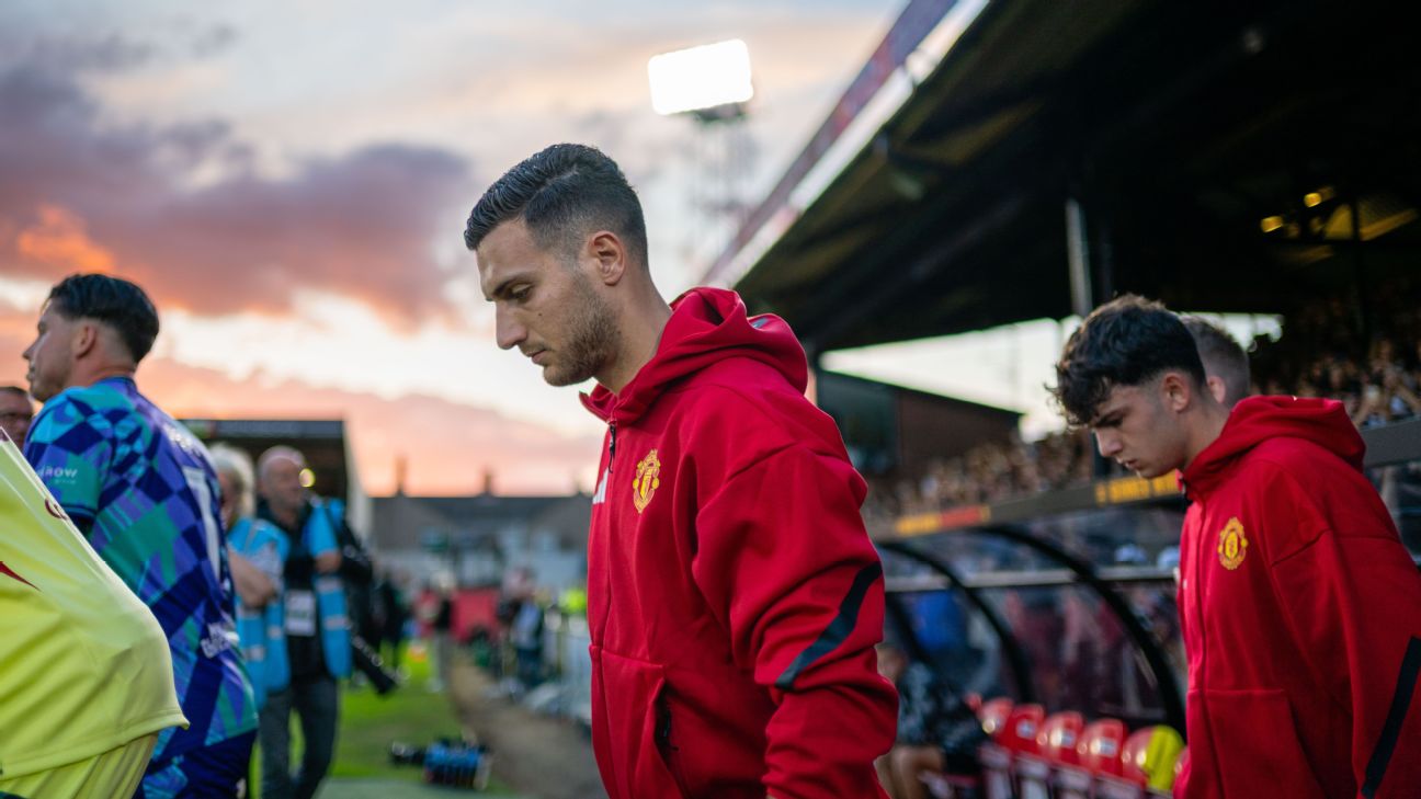 Man United should have 'shown more' in Grimsby upset - Dalot