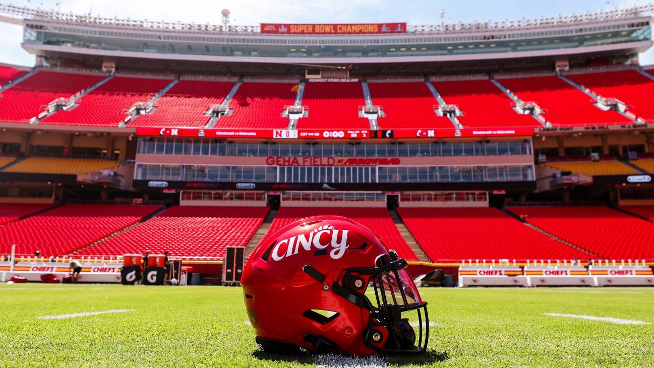 2025 NCAAF Week 1: Cincinnati's Script Helmets and Top Uniforms Take Center Stage