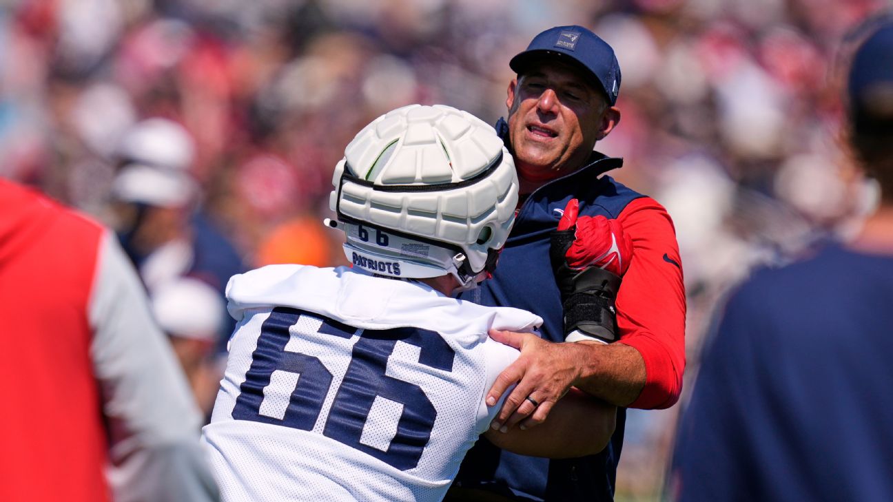 Mike Vrabel's Hands-On Coaching Style: Reigniting the Patriots' Championship Spirit