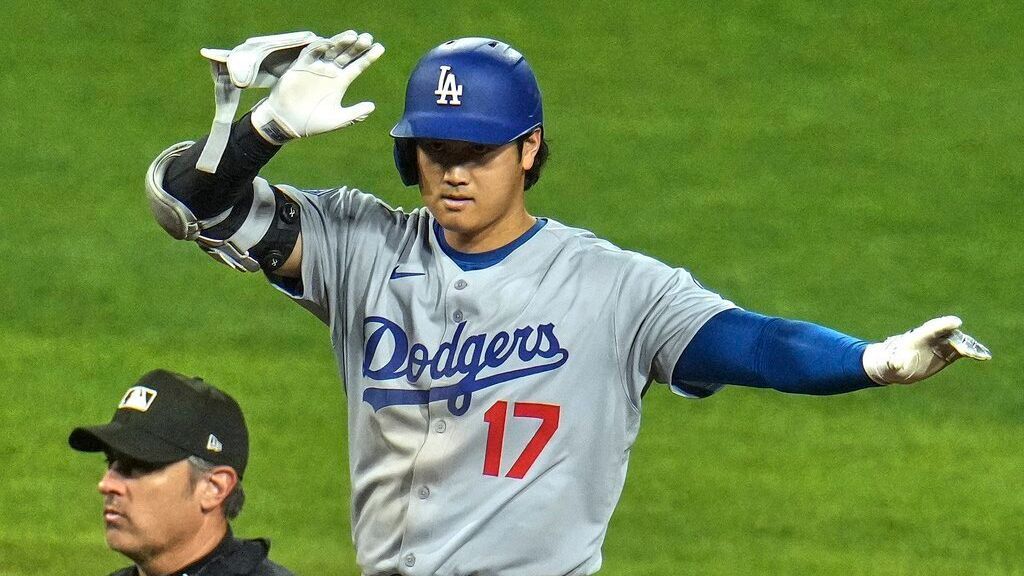 <a href="https://www.espn.com/mlb/story/_/id/46142600/shohei-ohtani-hits-100th-hr-dodgers-setting-team-record" target="_blank">Ohtani belts 100th HR with Dodgers in record time</a>