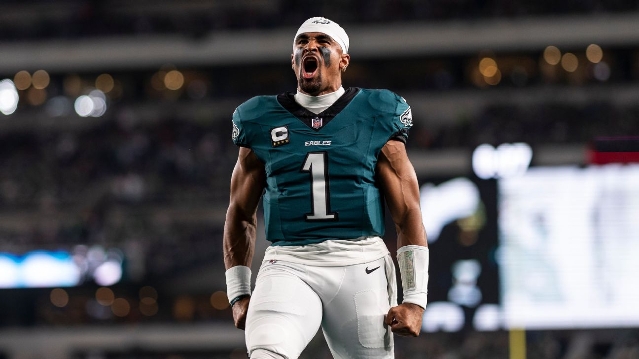 NFL 2025 Season Kickoff: Iconic Uniforms and Rivalries Take Center Stage