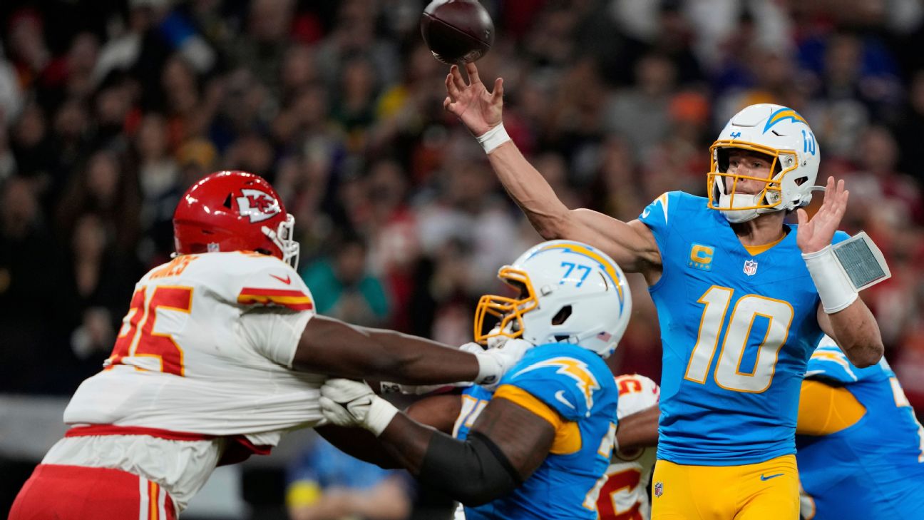 Justin Herbert Leads Chargers to Thrilling Victory Over Chiefs in Brazil's AFC West Showdown
