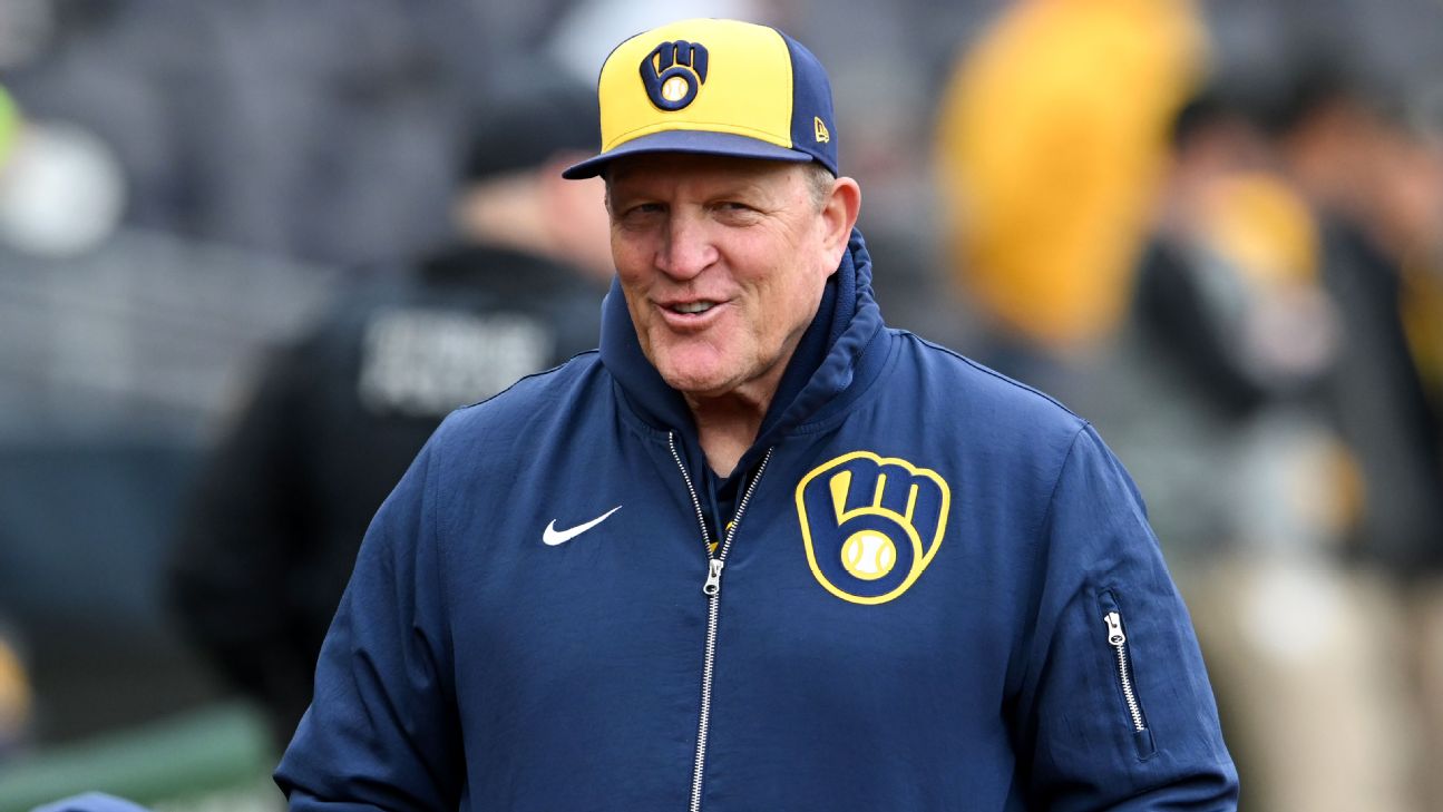 Milwaukee Brewers Manager Uses Tortoise in Interview After Pancake Ban