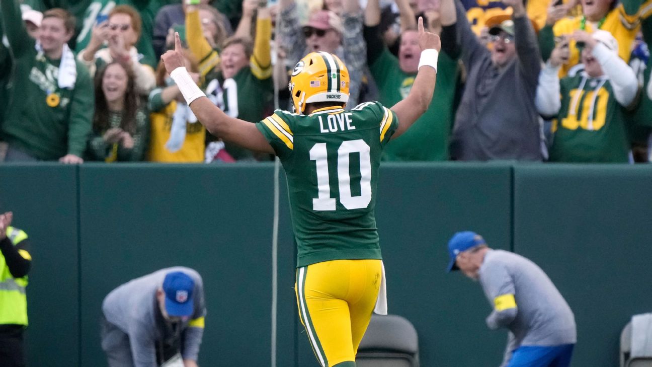 Jordan Love's Journey: The Packers' Unique QB Development Strategy in the NFL