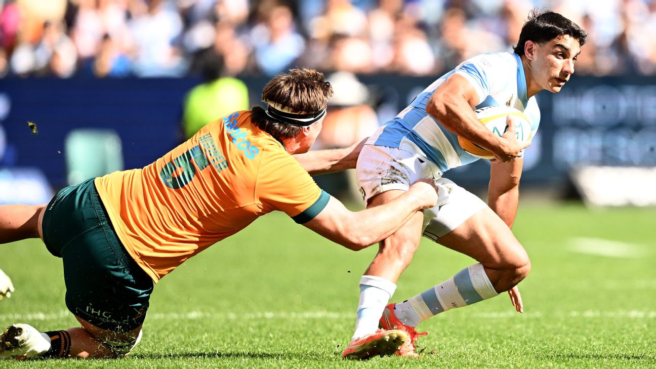 Kalinka FoxKalinka Fox cosplayKalinka Fox NSFW striking a pose that exudes confidence and sensualitypower and allure