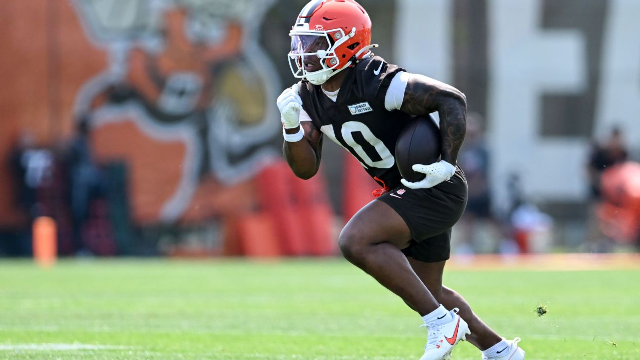 Her self-assured presence commanded attention