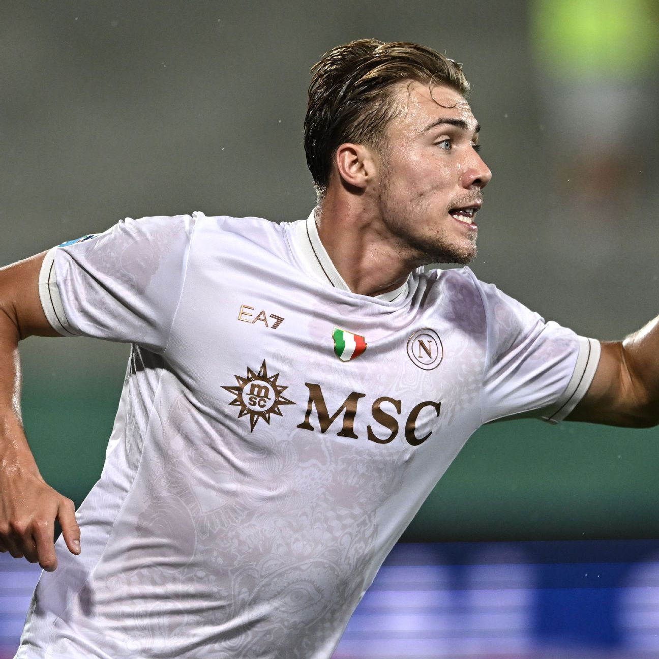 Napoli Kalahkan Fiorentina 3-1, Lanjutkan Tiga Kemenangan Beruntun di Serie A 2025/26