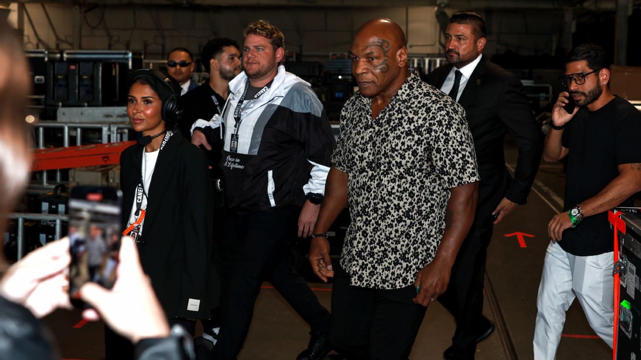 Celebrity Showdown: Stars Gather for Canelo vs. Crawford Epic Boxing Clash
