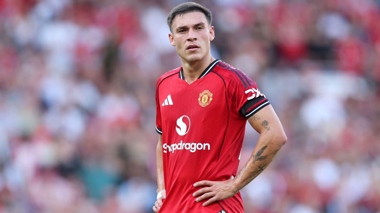 Manuel Ugarte's Potential Exit: Serie A Clubs Eye Manchester United Midfielder