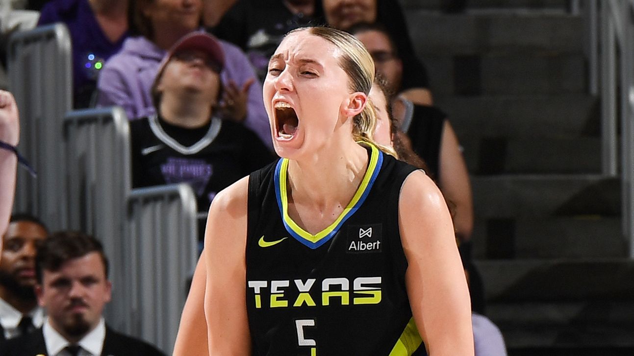 Paige Bueckers Shines as WNBA Rookie of the Year on Jennifer Hudson Show