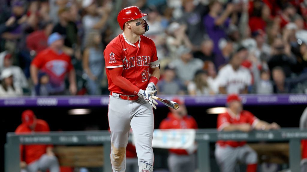 <a href="https://www.espn.com/mlb/story/_/id/46329180/mike-trout-hits-towering-485-foot-shot-400th-career-homer" target="_blank">Trout hits towering 485-foot shot for 400th homer</a>