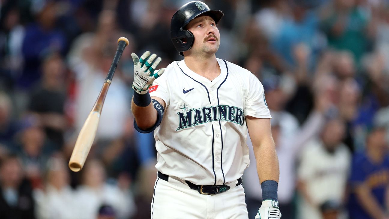 <a href="https://www.espn.com/mlb/story/_/id/46372141/mariners-cal-raleigh-hits-mlb-leading-59th-home-run" target="_blank">Raleigh hits Nos. 59, 60 as M’s clinch AL West</a>