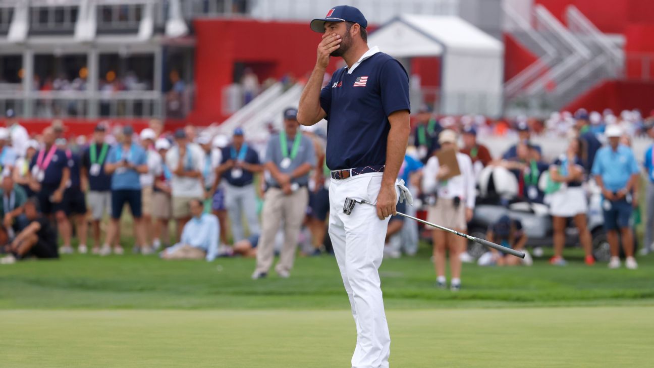 <a href="https://www.espn.com/golf/story/_/id/46401824/europe-holds-7-point-lead-us-entering-ryder-cup-singles" target="_blank">Europe holds historic lead, on brink of Ryder Cup</a>