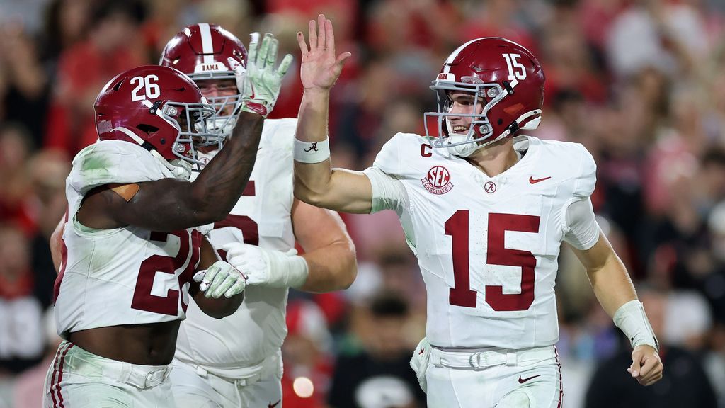 <a href="https://www.espn.com/college-football/story/_/id/46405027/alabama-snaps-georgia-home-winning-streak-upset-win" target="_blank">Bama upsets UGA, showing ‘fight’ after early loss</a>