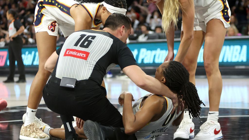 <a href="https://www.espn.com/wnba/story/_/id/46444267/fever-star-kelsey-mitchell-ruled-game-5-due-injury" target="_blank">Mitchell exits with cramping as Fever’s run ends</a>