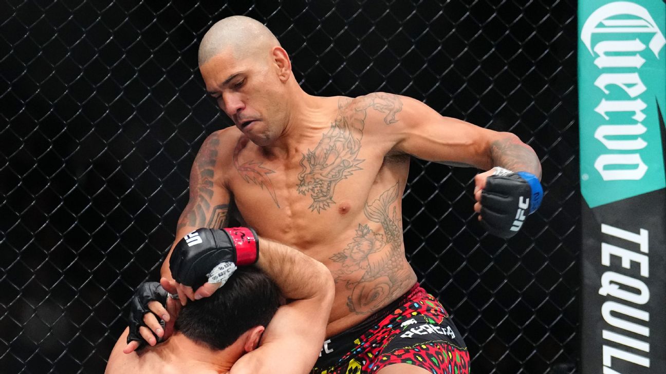 <a href="https://www.espn.com/mma/story/_/id/46493201/pereira-reclaims-title-1st-round-tko-ankalaev-ufc-320" target="_blank">Pereira reclaims title in 80-second TKO of Ankalaev</a>