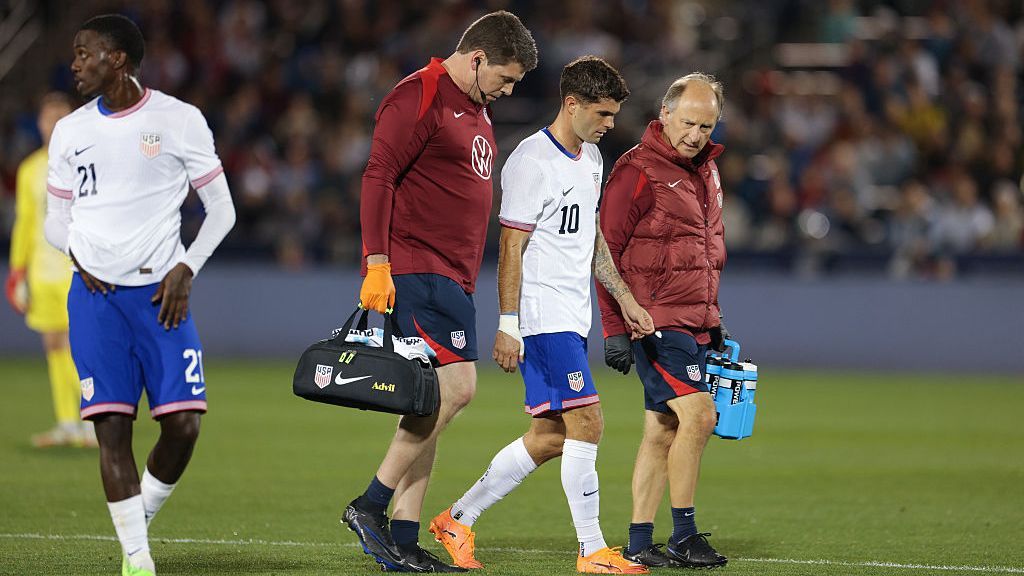 <a href="https://www.espn.com/soccer/story/_/id/46598726/christian-pulisic-subbed-usmnt-friendly-australia" target="_blank">Pulisic subbed off early in U.S. win over Australia</a>