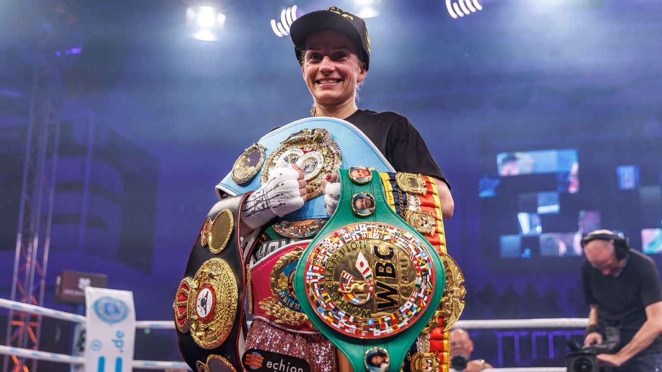 Undisputed atomweight champ Rupprecht retires