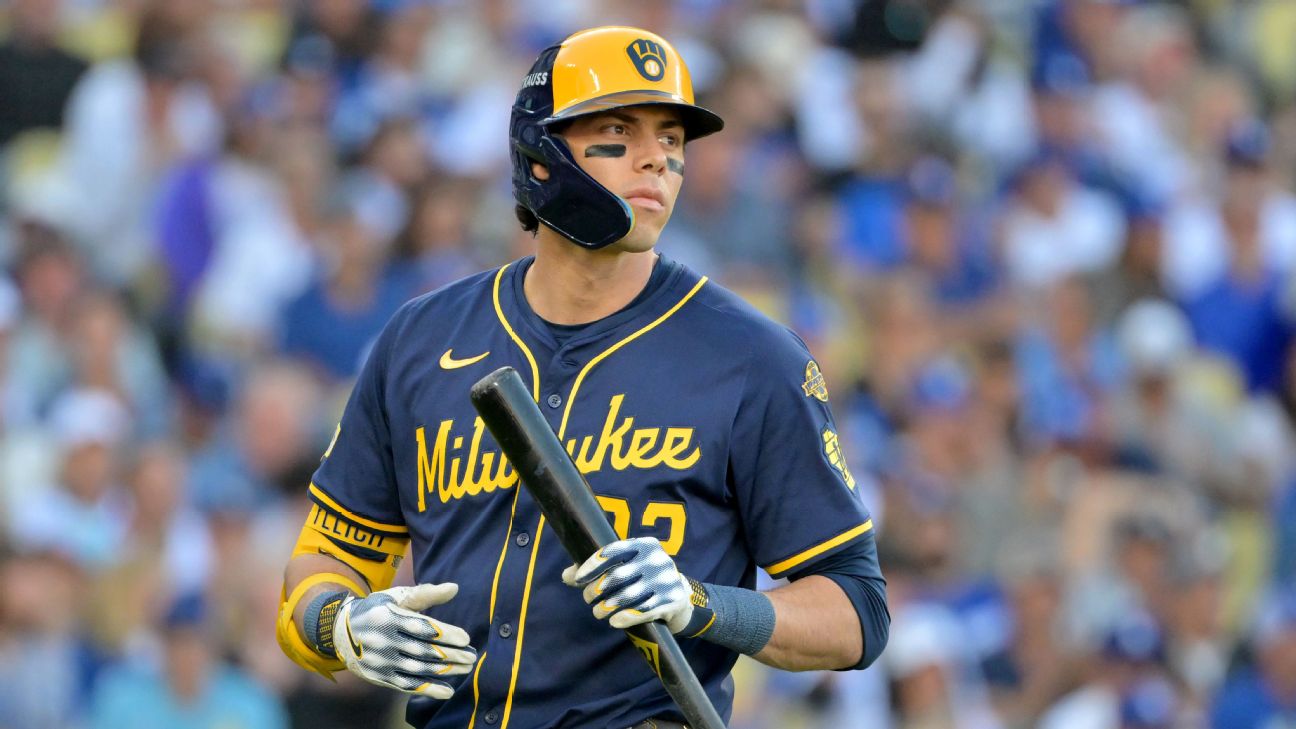 Brewers' Yelich exits with hamstring tightness