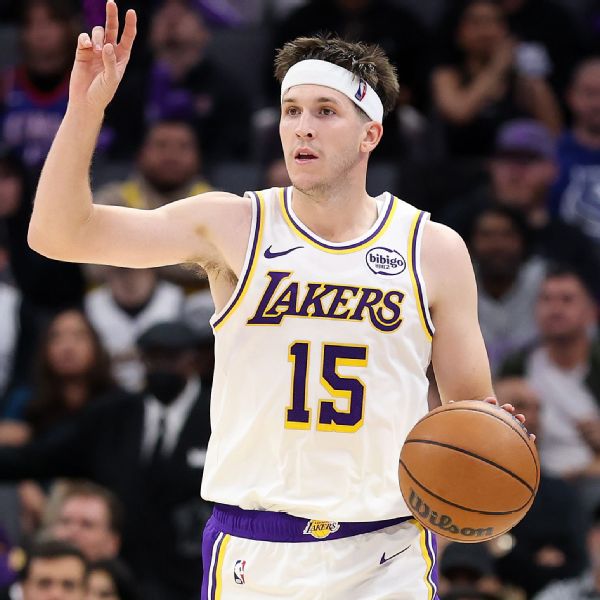 Austin Reaves scores career-high 51 points as Lakers win