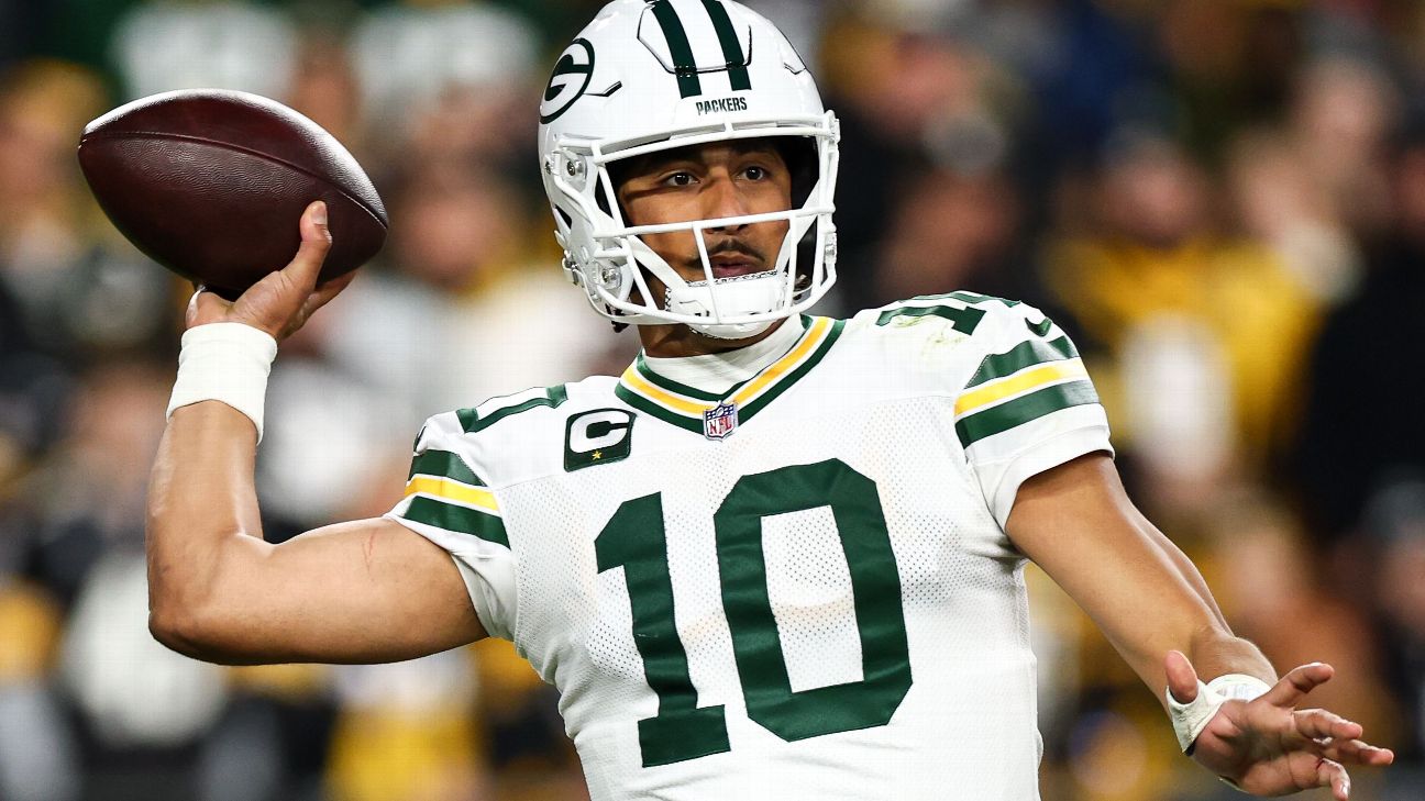 <a href="https://www.espn.com/nfl/story/_/id/46741838/up-coming-jordan-love-stars-packers-defeat-steelers" target="_blank">Love outduels Rodgers as Pack tout ‘the successor’</a>