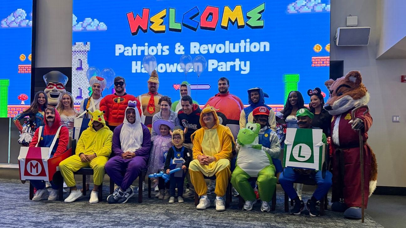Patriots QB Drake Maye, teammates hold Halloween party for cancer patients  - ESPN