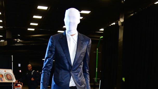 Victor Wembanyama dressed as the fictional supernatural character Slenderman for Halloween in 2023.