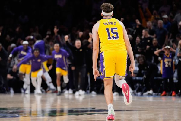 Austin Reaves' run continues with buzzer-beater to rescue Lakers