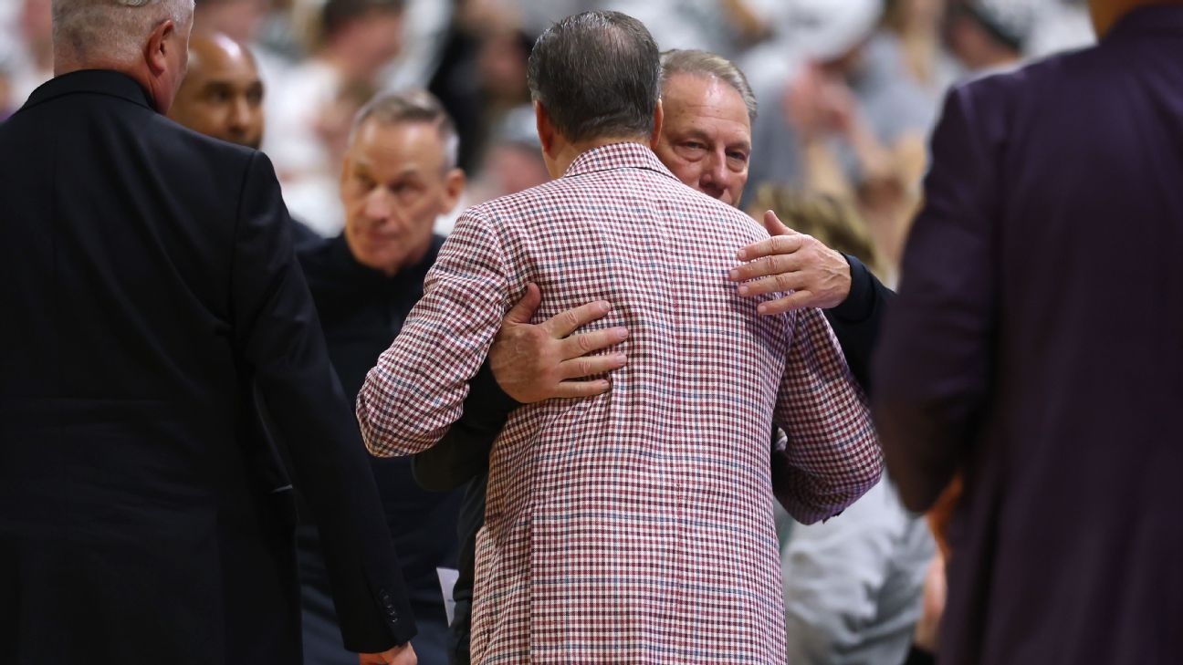 <a href="https://www.espn.com/mens-college-basketball/story/_/id/46899799/no-22-msu-edges-no-14-arkansas-matchup-tom-izzo-john-calipari" target="_blank">Izzo guides Michigan St. past Calipari, Arkansas</a>