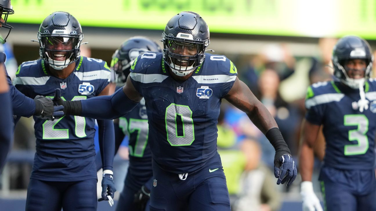 <a href="https://www.espn.com/nfl/story/_/id/46913311/seahawks-lawrence-4th-ever-2-fumble-return-tds-game" target="_blank">Lawrence wows with near-identical defensive TDs</a>