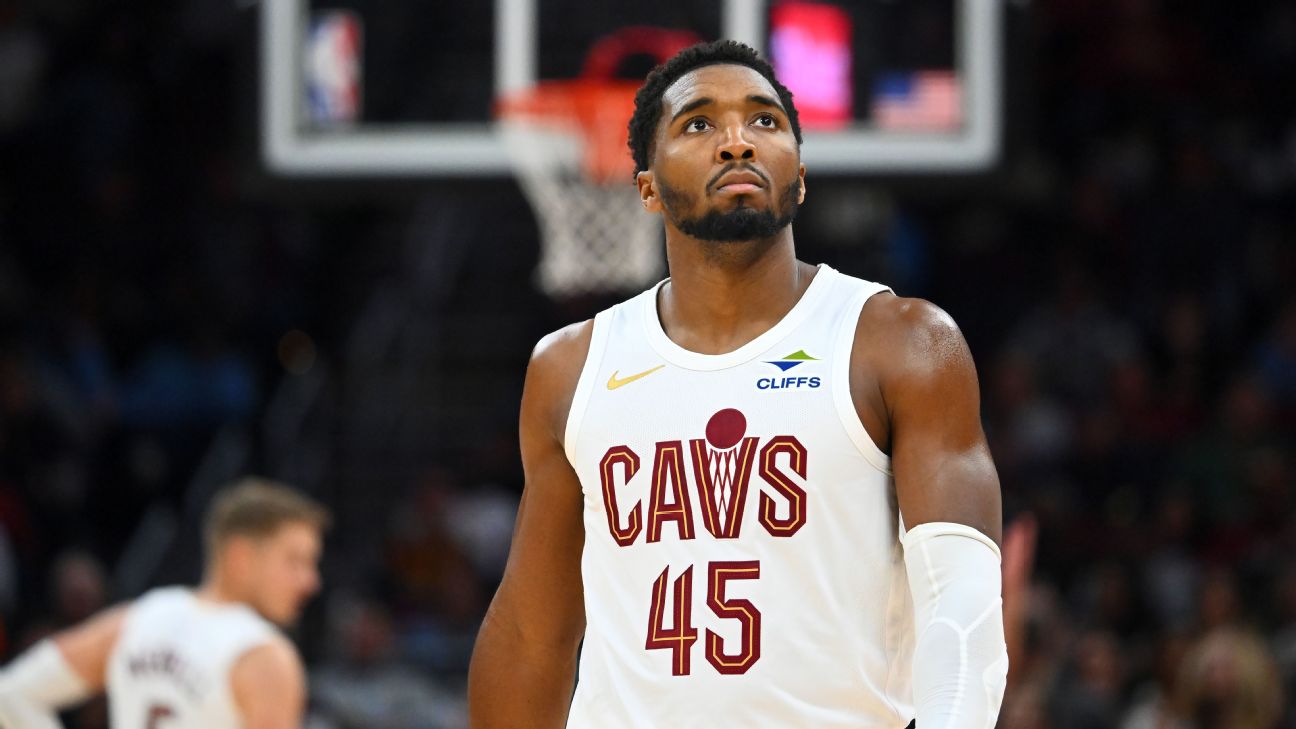 Cavs 'acordam' no último período e viram sobre os Grizzlies com