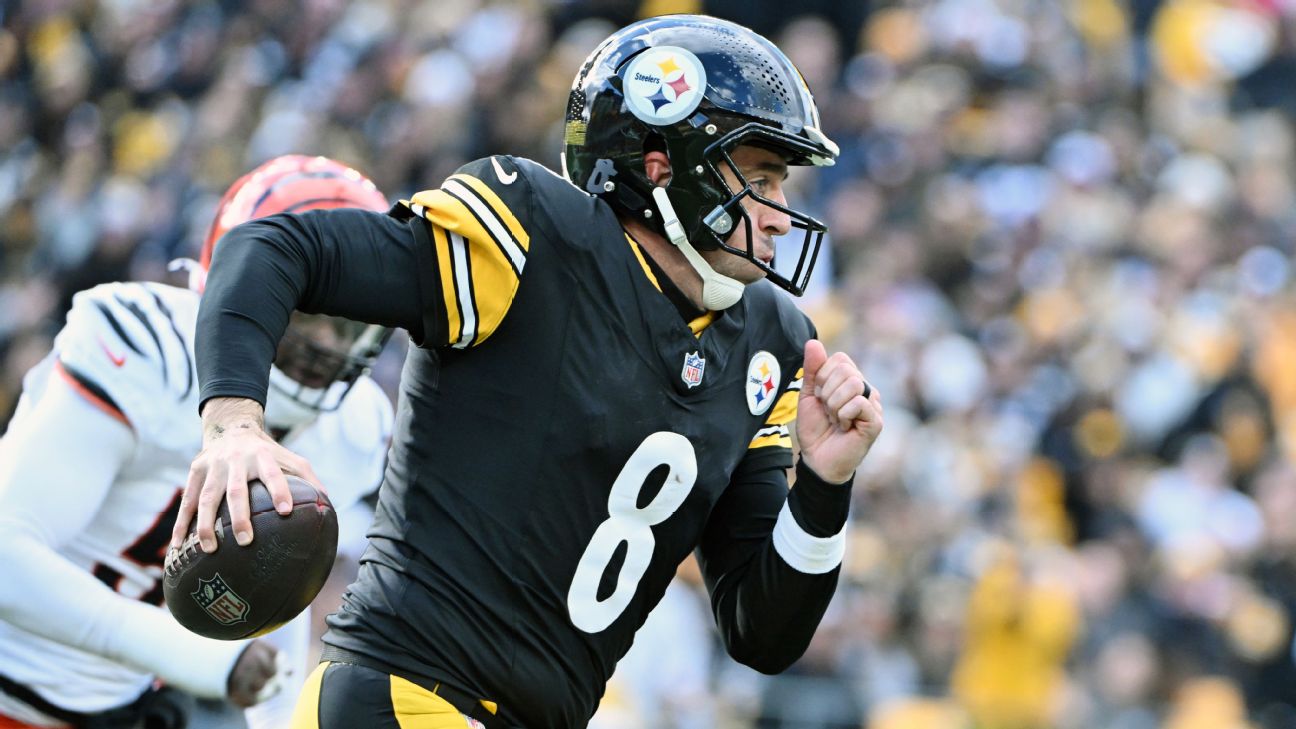<a href="https://www.espn.com/nfl/story/_/id/46990577/steelers-rodgers-injures-hand-sits-2nd-half-victory" target="_blank">Source: Concern Rodgers has break in left wrist</a>