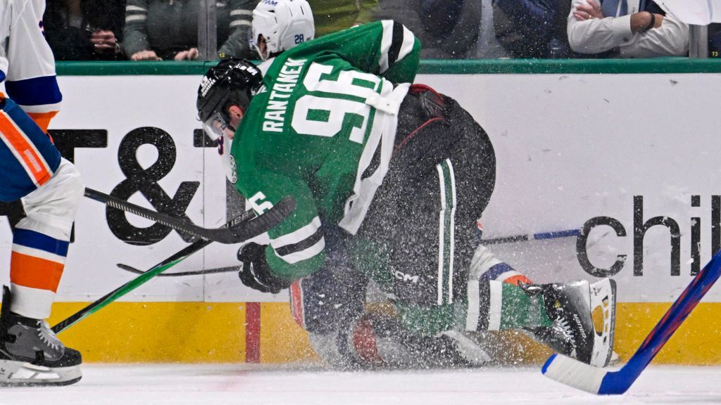 <a href="https://www.espn.com/nhl/story/_/id/47018631/patrick-roy-rips-mikko-rantanen-disrespectful-hit" target="_blank">Roy rips into Stars’ Rantanen for ‘disrespectful’ hit</a>