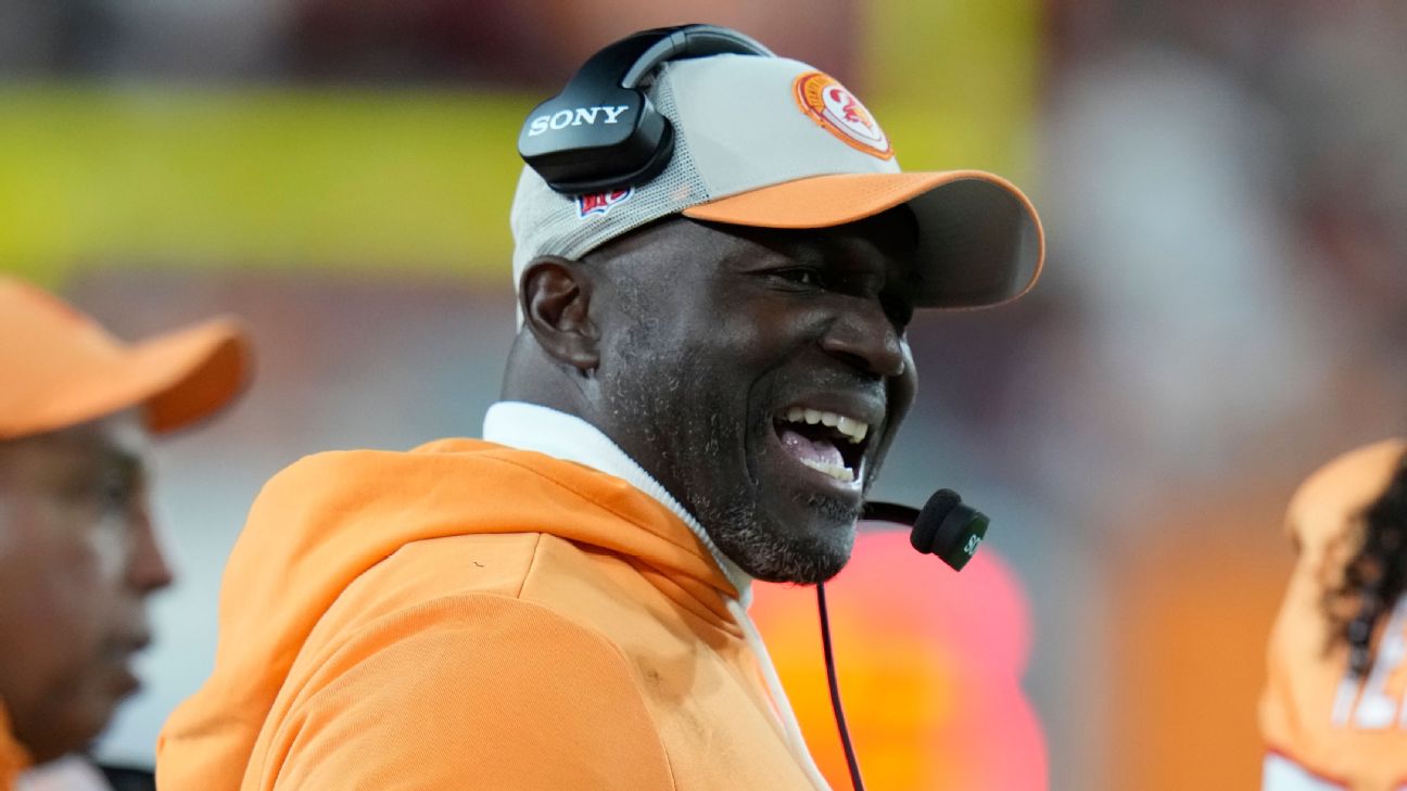 <a href="https://www.espn.com/nfl/story/_/id/47283496/todd-bowles-says-bucs-inexcusable-loss-falls-players" target="_blank">Bowles: Bucs’ ‘inexcusable’ loss falls on players</a>