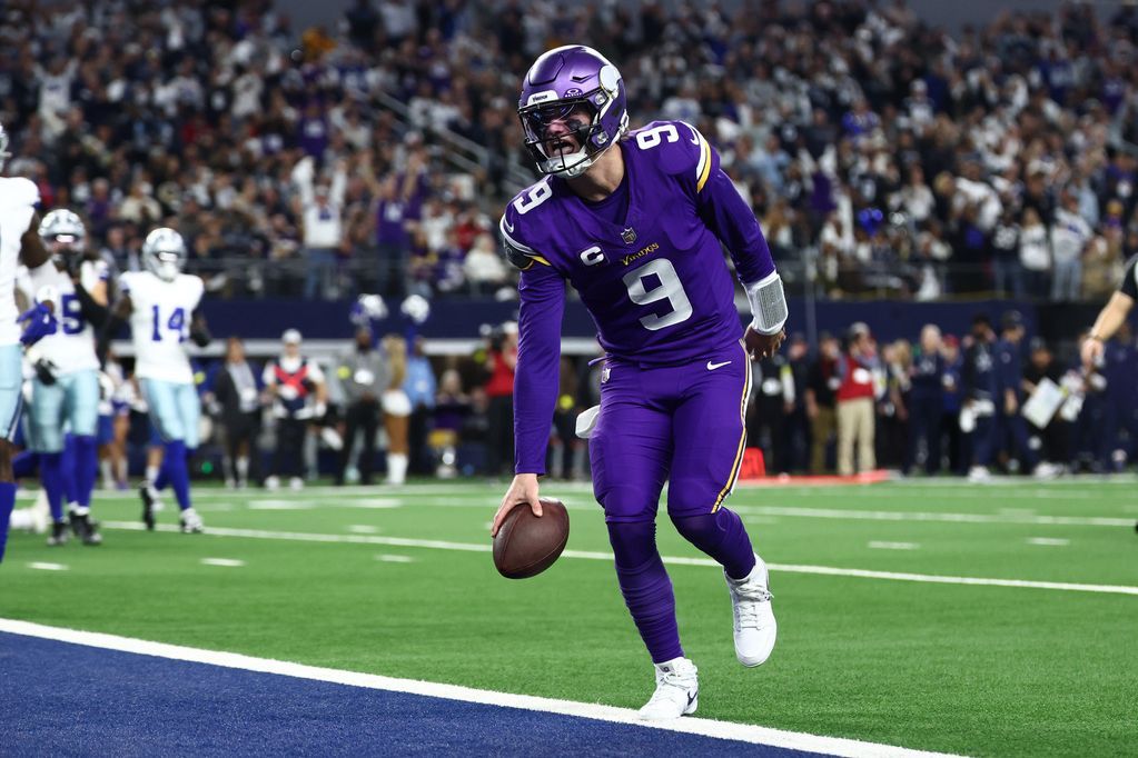 <a href="https://www.espn.com/nfl/story/_/id/47311552/jj-mccarthy-td-dance-irks-vikings-coach-kevin-oconnell" target="_blank">McCarthy hits ‘Griddy’ before TD, irking O’Connell</a>