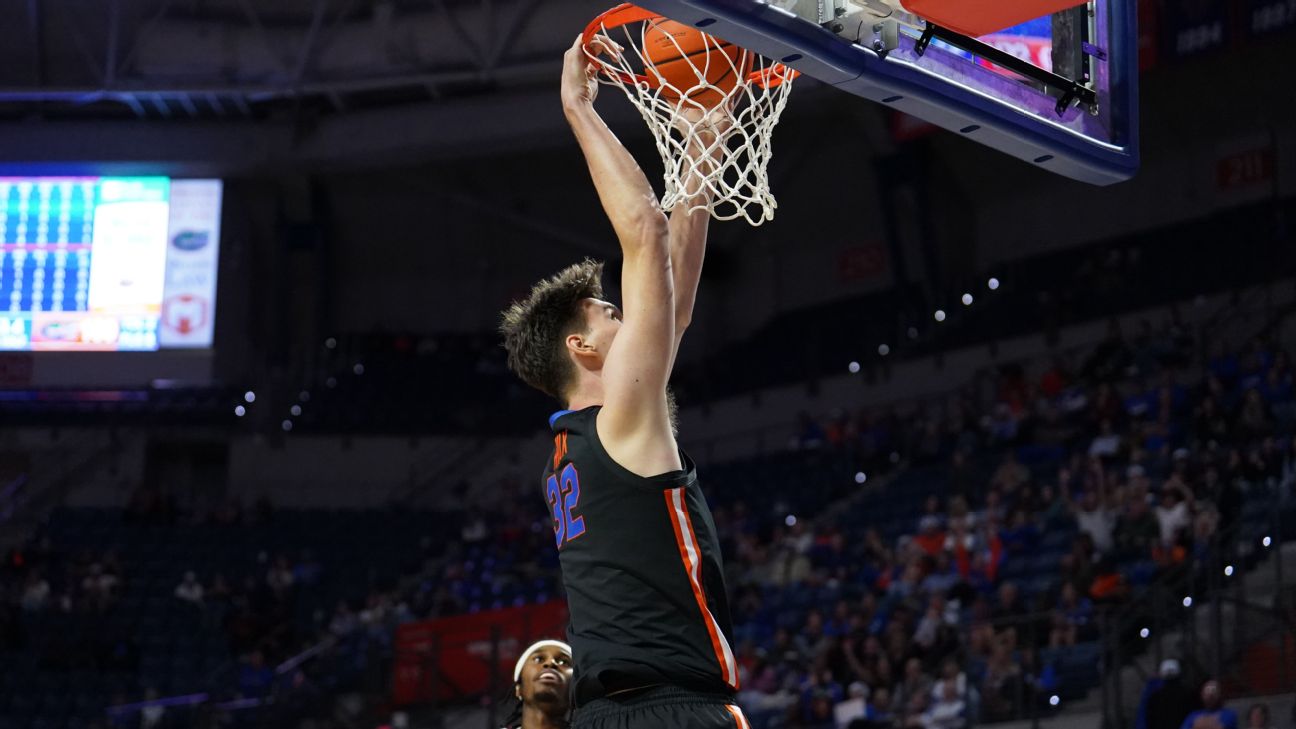 <a href="https://www.espn.com/mens-college-basketball/story/_/id/47342190/7-foot-9-florida-c-olivier-rioux-dunks-first-field-goal" target="_blank">7-foot-9 Florida C Rioux dunks for first field goal</a>