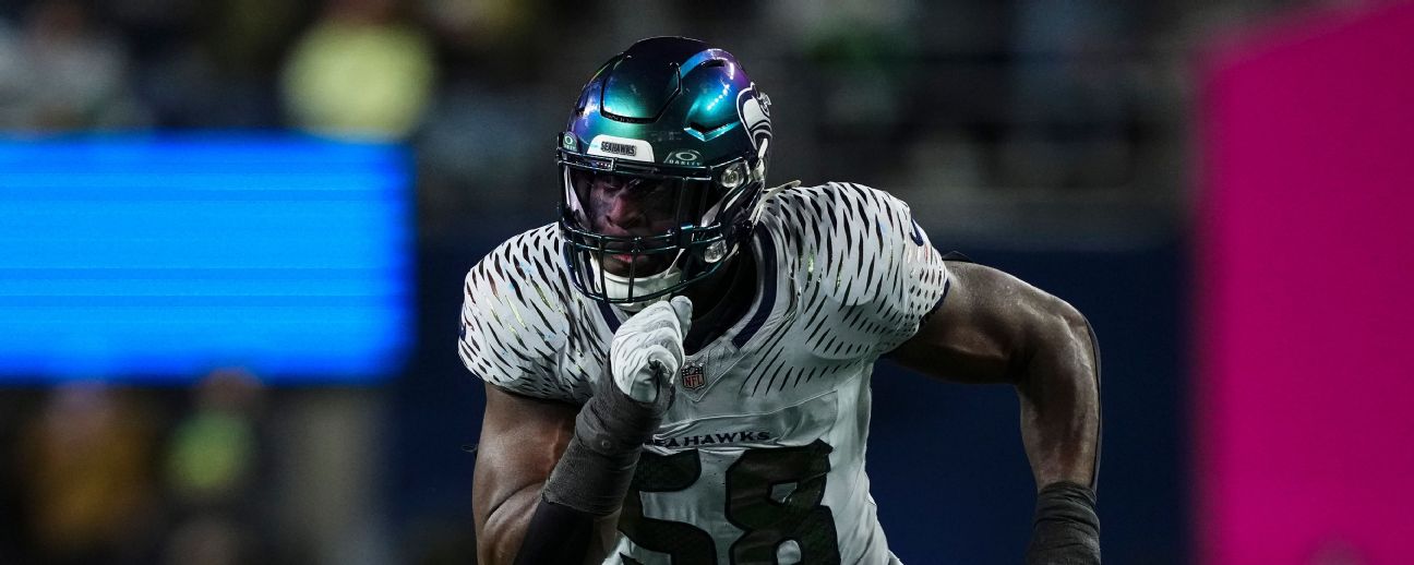 PRECIOUS L GEMS❣️CHRIS SANDERS❣️NFL❣️ 1997 Metal Universe Precious Metal Gems PMG Green Barry Sanders