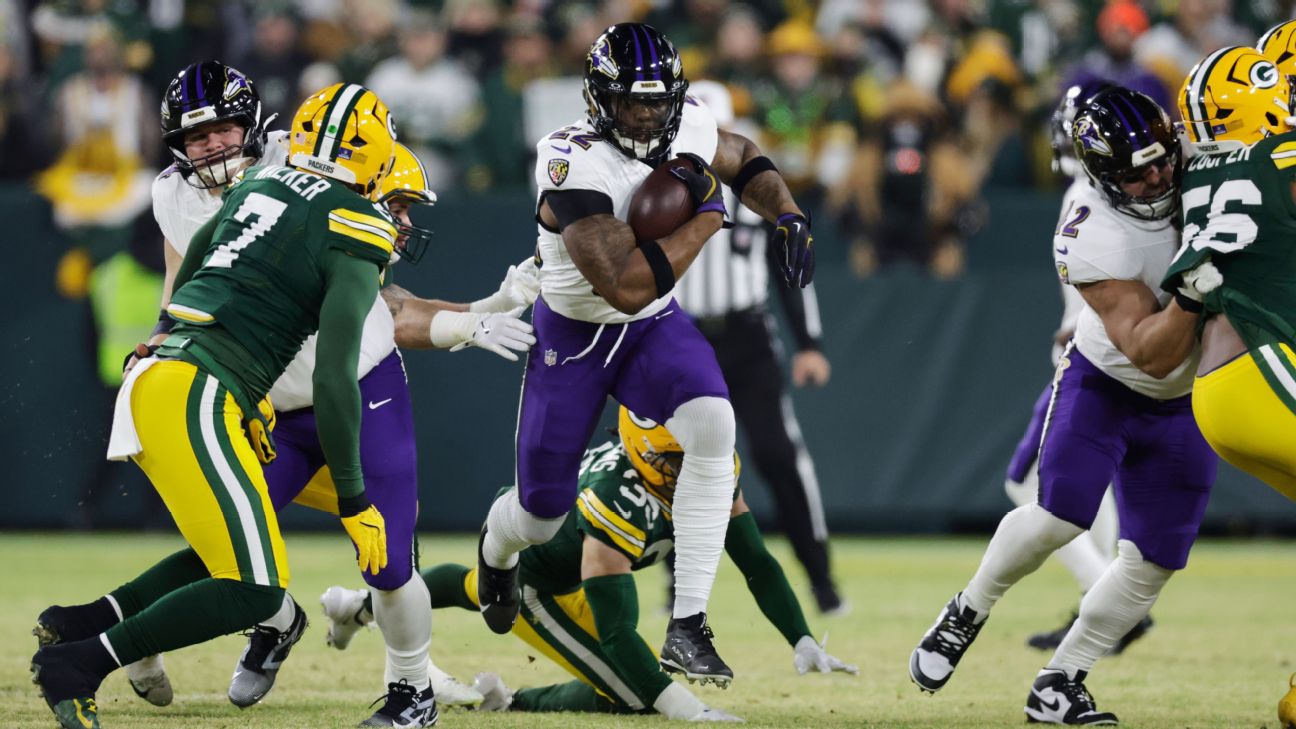 NFL Week 17: Best plays, moments, touchdowns