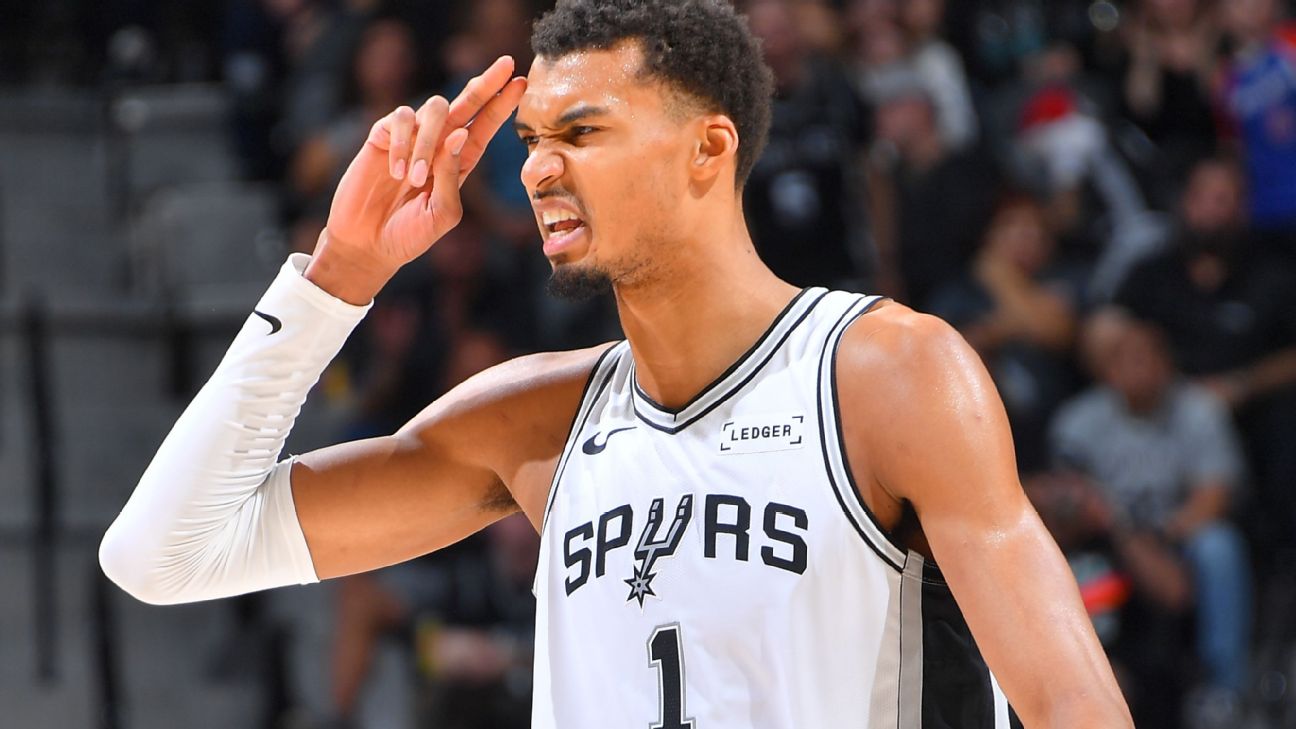 Victor Wembanyama returns to starting lineup in Spurs' loss