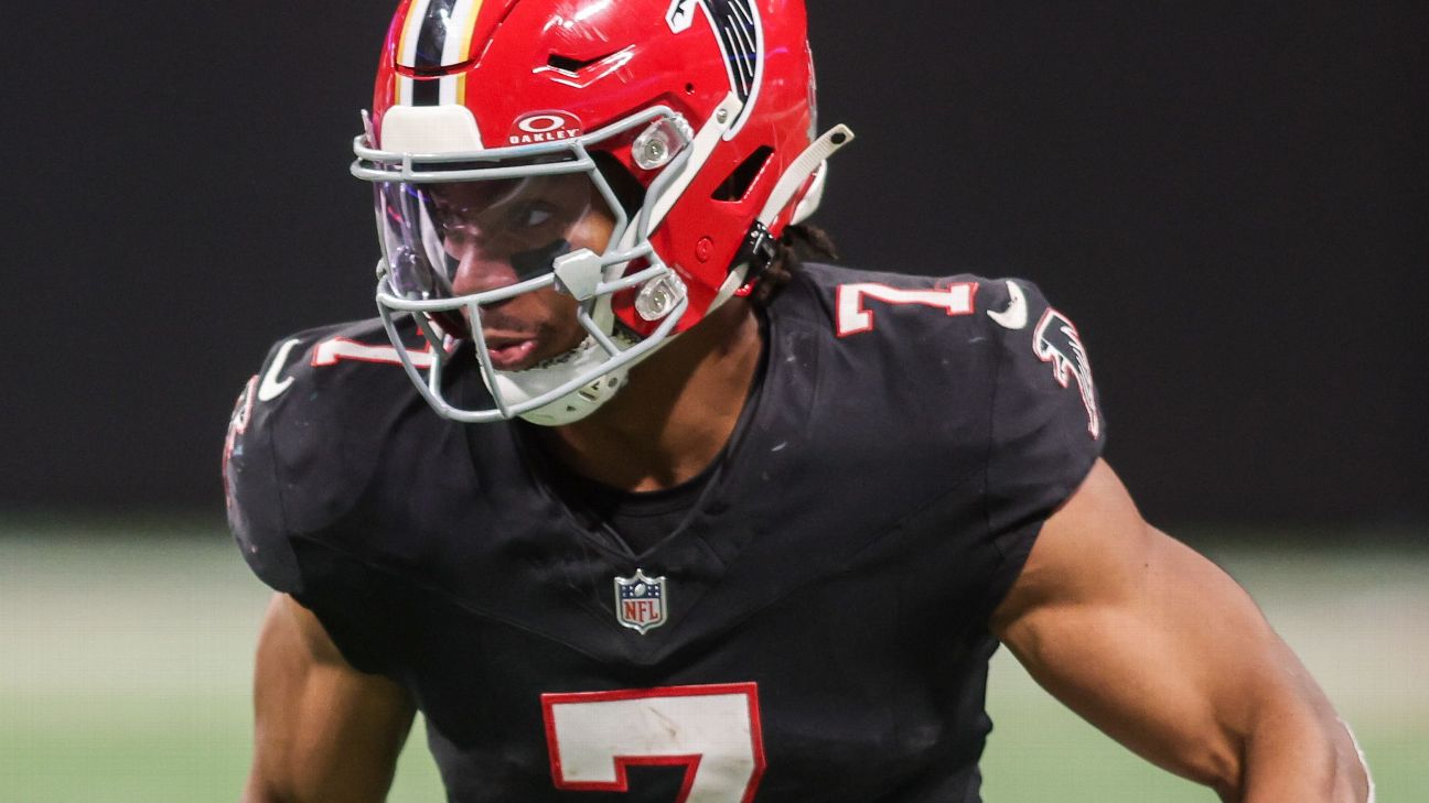 <a href="https://www.espn.com/nfl/story/_/id/47451893/bijan-robinson-career-high-195-rushing-yards-fuels-falcons" target="_blank">Robinson rolls up 229 total yards, Falcons soar</a>