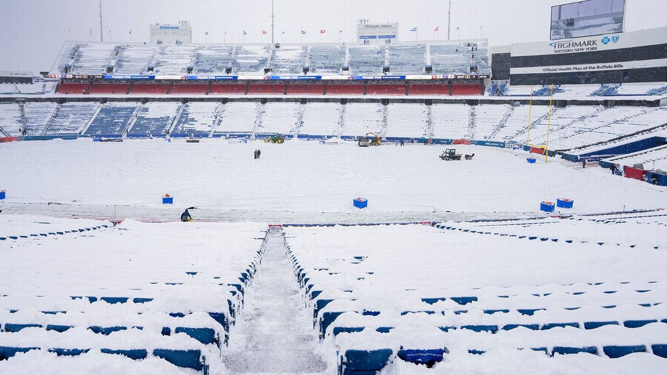 Bills call for help in shoveling snow ahead of Jets matchup