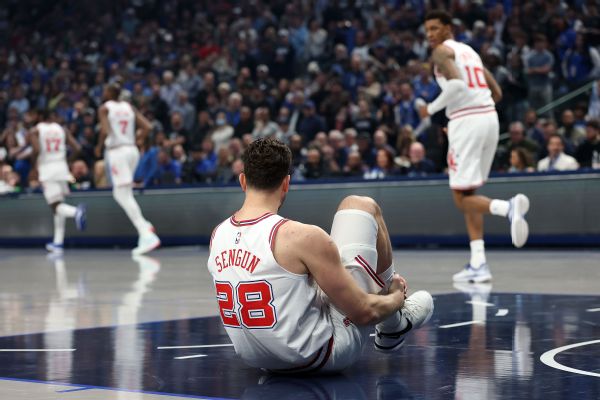 Rockets' Sengun done for night with sprained right ankle