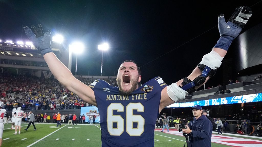 <a href="https://www.espn.com/college-football/story/_/id/47522008/montana-state-tops-illinois-state-wild-fcs-title-game" target="_blank">Montana St. tops Illinois St. in wild FCS title game</a>