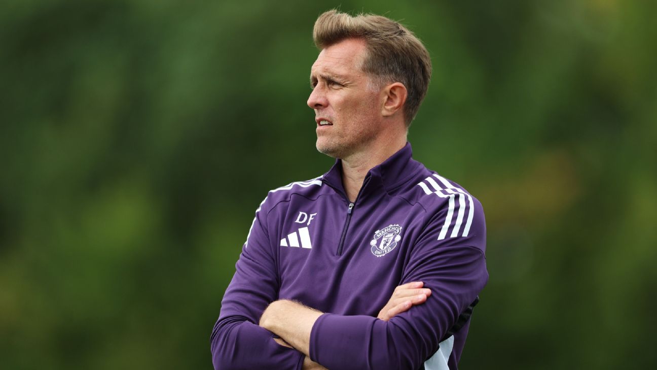 Darren Fletcher: Coaching Man United an 'amazing honour' - ESPN