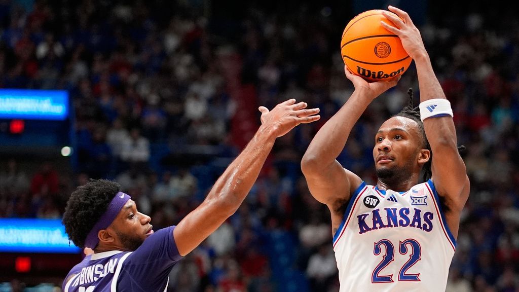 <a href="https://www.espn.com/mens-college-basketball/story/_/id/47536162/top-prospect-darryn-peterson-forces-ot-kansas-rallies-vs-tcu" target="_blank">Top prospect Peterson forces OT in wild KU rally</a>