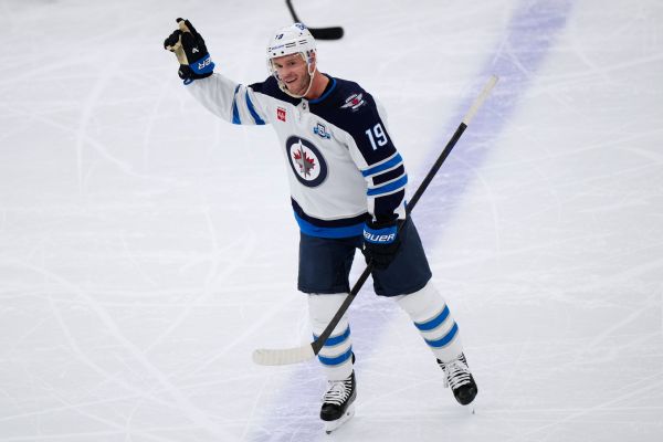 Jonathan Toews se retira: fin de una era para el capitán de los Blackhawks