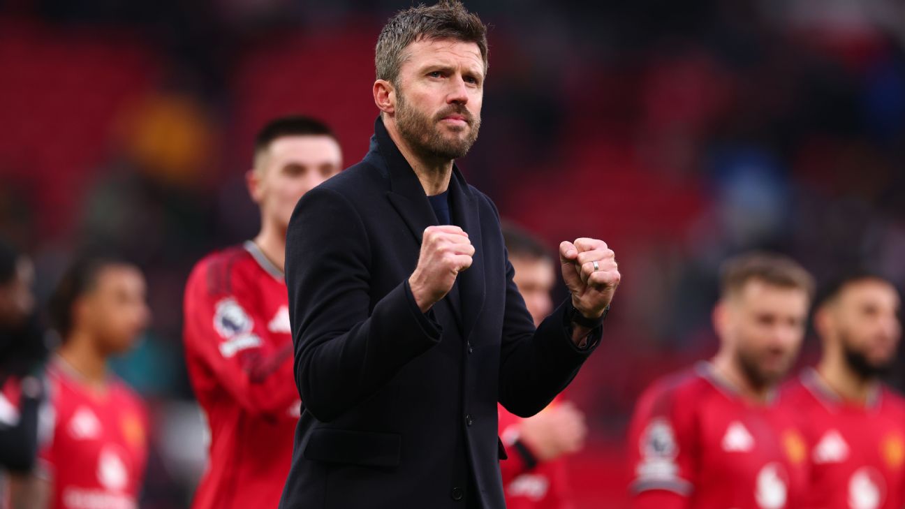 Michael Carrick sets sights on trophies after confirming Man United stay