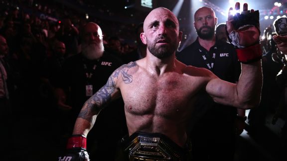 UFC champ Volkanovski proposes 'send-off' superbout vs. Gaethje